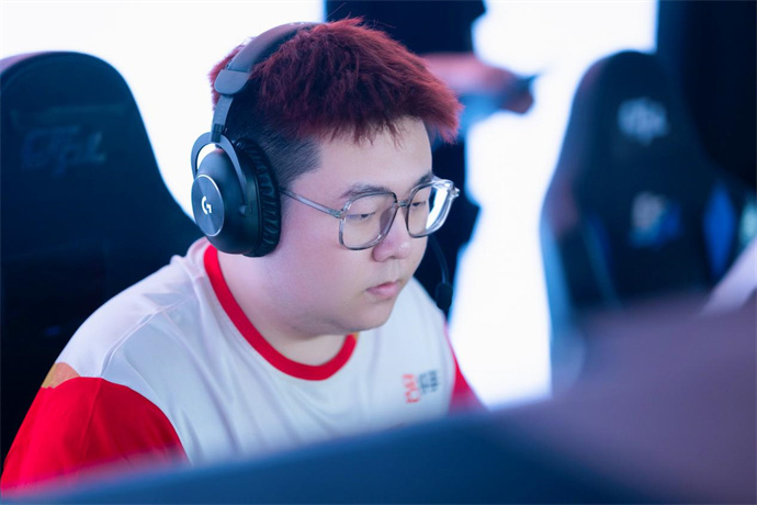 【资讯】煜三拿MVP!Q9以3-1取胜率先进四强,EP掉落败者组游戏攻略_手游下载 第3张 【资讯】煜三拿MVP!Q9以3-1取胜率先进四强,EP掉落败者组游戏攻略_手游下载 第3张