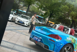 把自己车子痛成妮露了游戏攻略_手游下载