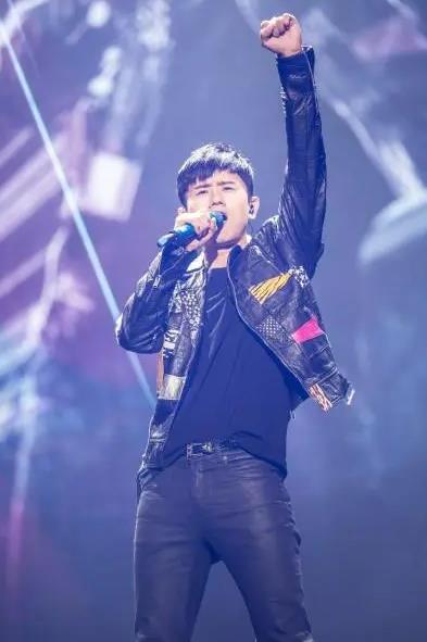 逆战歌曲张杰原版_逆战歌曲张杰原版视频  第2张
